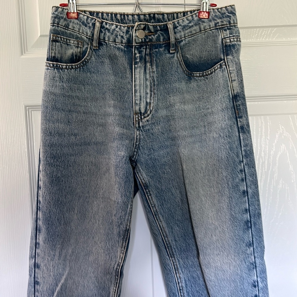 Shein women’s straight leg jeans. Blue. Size 28 (close to a 6)